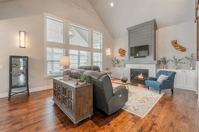 329 Oakwood Dr, Oregon, WI 53575 - photo 4