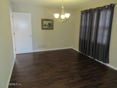 7838 Duckwood Ln, Jacksonville, FL 32210 - photo 6