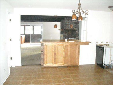 18031 Baker Ave, Country Club Hills, IL 60478 - photo 4