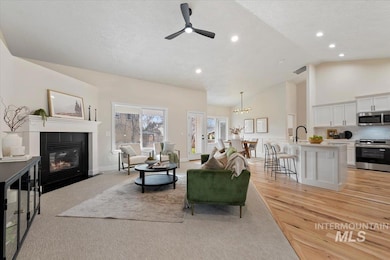 1701 W Puzzle Creek Ct, Meridian, ID 83646 - photo 5