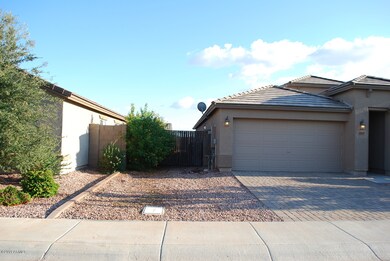 Front-Rv Gate