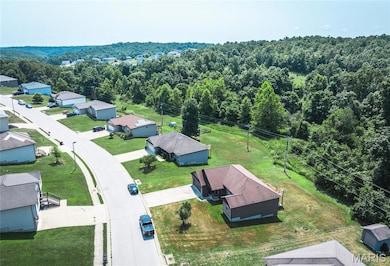 118 Sycamore Dr, Saint Robert, MO 65584 - photo 2