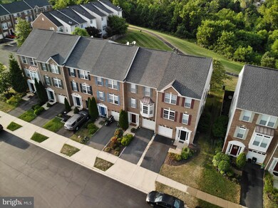 15054 Danehurst Cir, Gainesville, VA 20155 - photo 2