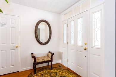 5957 Carnegie Cove Ct, Columbus, OH 43213 - photo 2