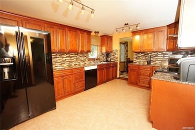 1263 Nash Rd, North Tonawanda, NY 14120 - photo 3