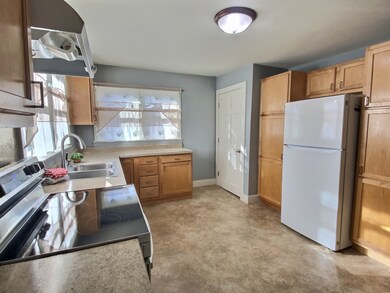 2141 Mcclure St, Columbus, IN 47201 - photo 4