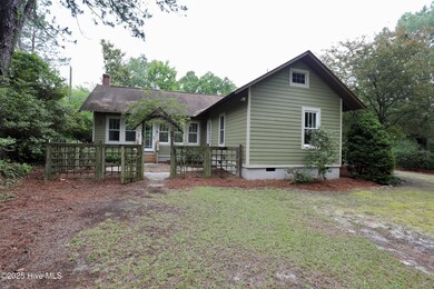 SIDE YARD