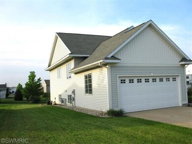 10343 Sentry Rd, Zeeland, MI 49464 - photo 6