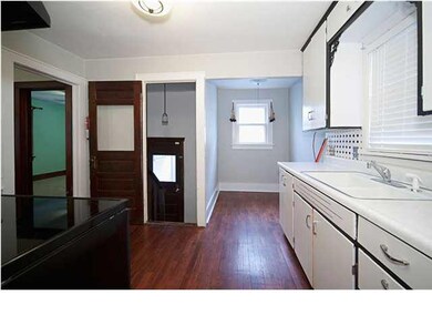 Breakfast nook - notice the beautiful hardwood flo