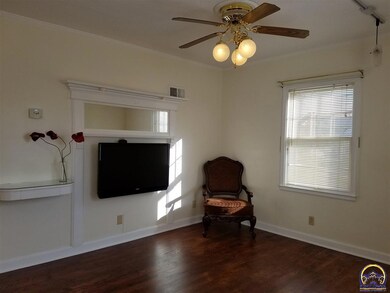 2040 SW Randolph Ave, Topeka, KS 66604 - photo 4
