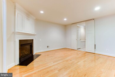 2446 Terra Cotta Cir, Herndon, VA 20171 - photo 6