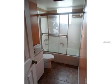 520 E Caroline St, Tavares, FL 32778 - photo 7