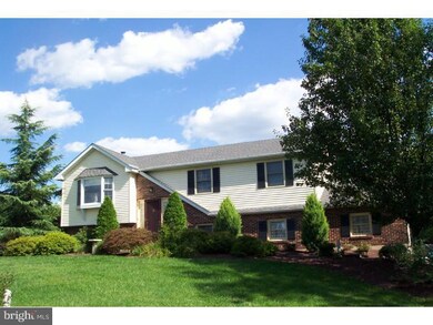 2131 Hendricks Rd, Pennsburg, PA 18073 - photo 3