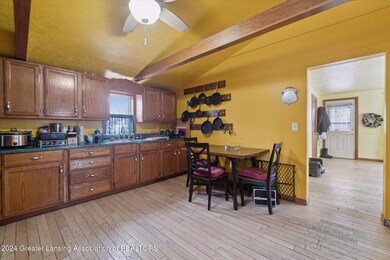 11-16913-N-Cedar-St-Lansing-MI-48906-Win
