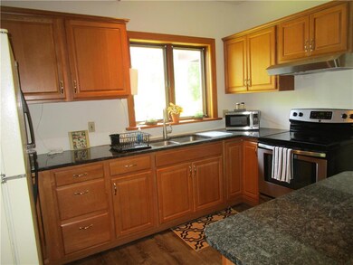 429 S Canal St, Walnutport, PA 18088 - photo 6