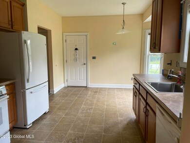 41 Rockrose Dr, East Greenbush, NY 12061 - photo 7