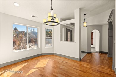2-web-or-mls-317 N Pinion Cir-2