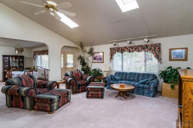 19957 Terrace Ln, Bend, OR 97702 - photo 3