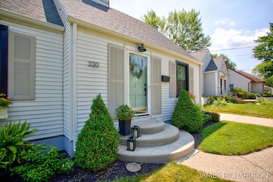 4-web-or-mls-320-lawndale-ave-ne