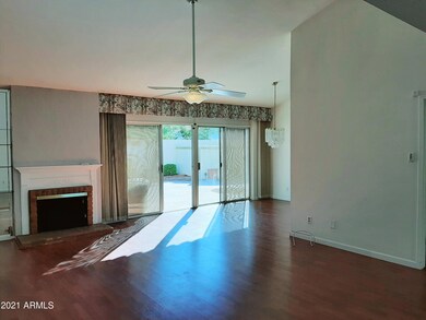 LIVING ROOM DINING
