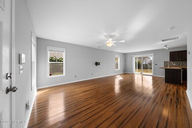 4-web-or-mls-7258 Savannah Run Loop - 4