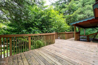 959 N Deerlane Loop, Otis, OR 97368 - photo 3