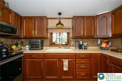 270 Craig St, Palmerton, PA 18071 - photo 7