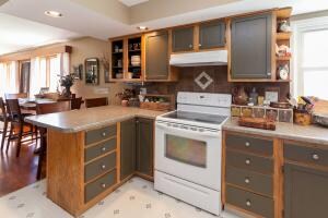 107 E Vernon St, Grand View, IA 52752 - photo 4