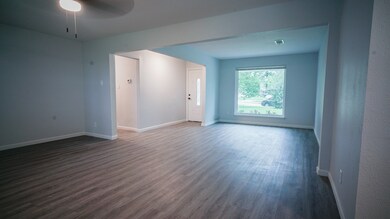 10302 Woodwick St, Houston, TX 77016 - photo 4