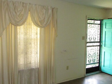 Entryway featuring a wealth of natural light
