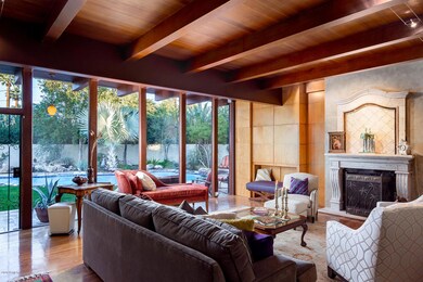 05 Living Room