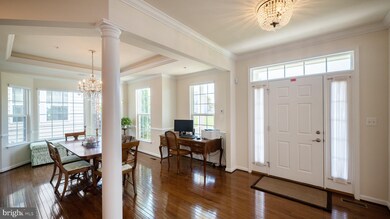 22832 Glacier Lily Dr, Clarksburg, MD 20871 - photo 2