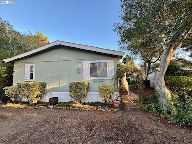 179 Outer Dr, Florence, OR 97439 - photo 3