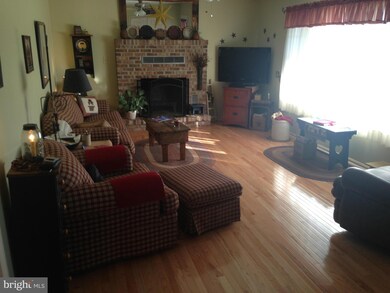 347 Ronald Dr, Greencastle, PA 17225 - photo 5