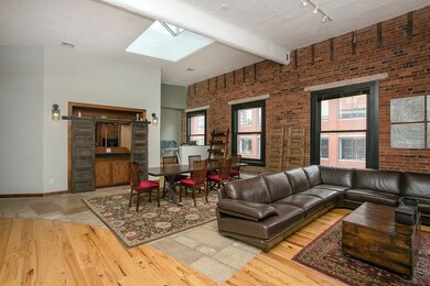 134 Beach St unit 6, Boston, MA 02111 - photo 4