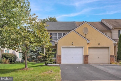 1553 Queen Ln, Lancaster, PA 17601 - photo 4