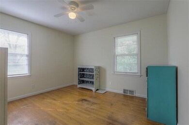 1301 E 126th St, Grandview, MO 64030 - photo 6