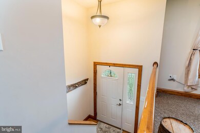 1263 Courtney Dr, Chambersburg, PA 17201 - photo 4