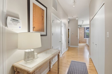 23 N Green St unit 202, Chicago, IL 60607 - photo 3