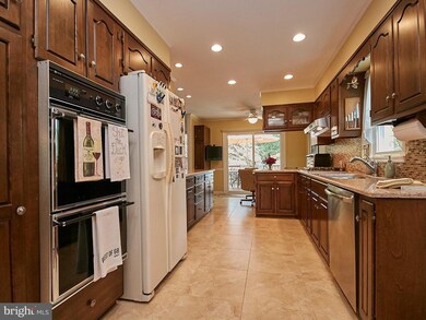 1707 Hicks Dr, Vienna, VA 22182 - photo 7