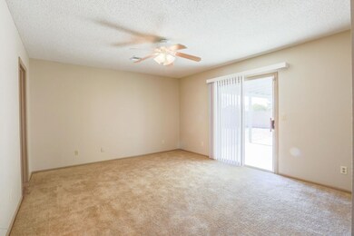 Master Bedroom (2)
