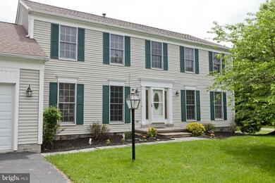 19220 Jamestown Dr, Hagerstown, MD 21742 - photo 2