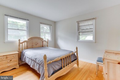 301 Beach Dr, Annapolis, MD 21403 - photo 6