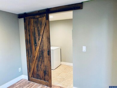 295 10th St, Lyons, OR 97358 - photo 5