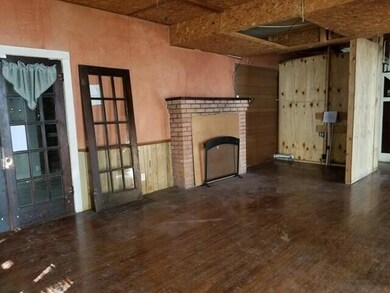 Living_Area_4