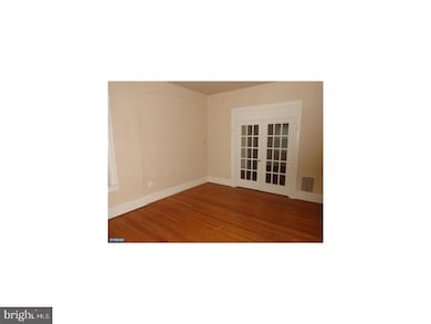 135 Walnut St unit 1ST FL, Jenkintown, PA 19046 - photo 7