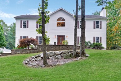 85 Pinewood Dr, Ringwood, NJ 07456 - photo 2