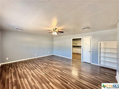 1105 S 23rd St, Copperas Cove, TX 76522 - photo 2
