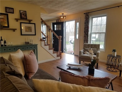 32 Water Fall Way, Cranston, RI 02921 - photo 4