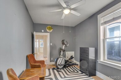 4543 Varrelmann Ave, Saint Louis, MO 63116 - photo 7